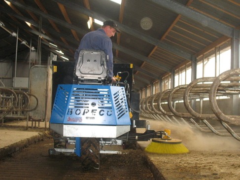 Agricom Cubicle Bedder - Image 7